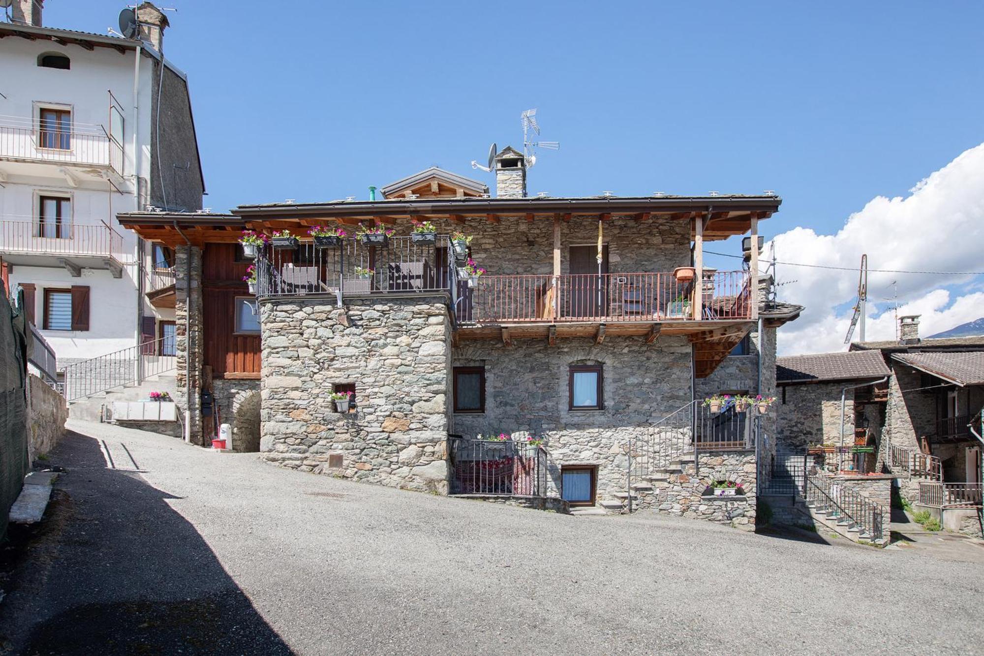 Maison Bebe Mont Emilius Aosta Exteriér fotografie